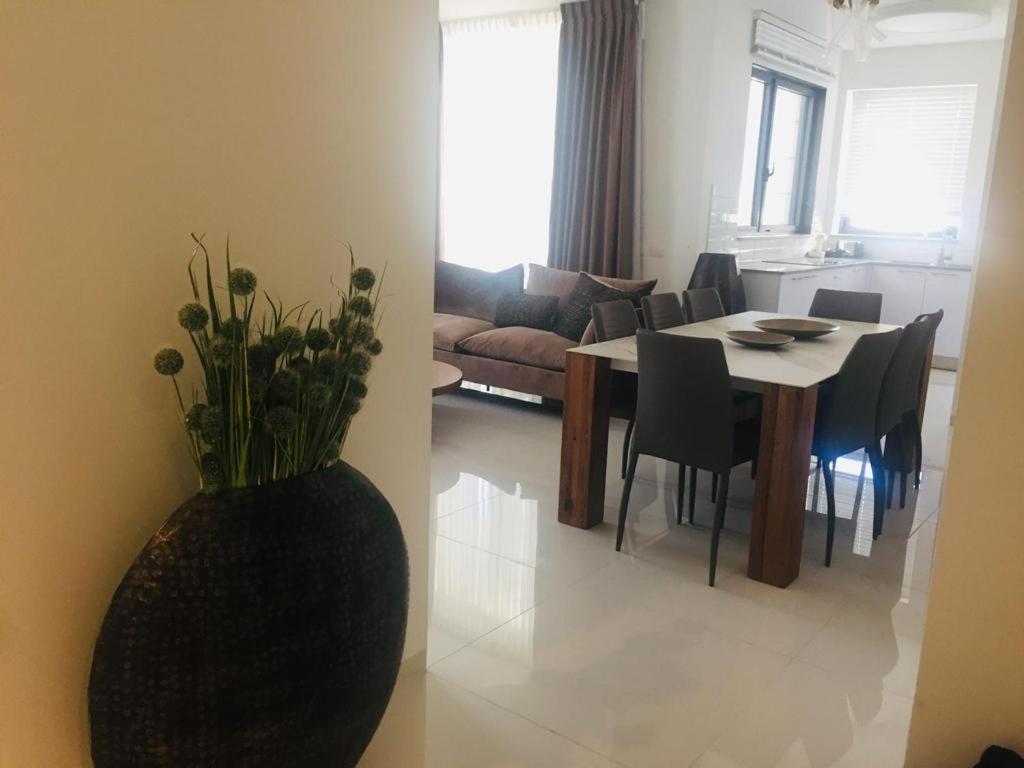 Jtower Royal Suites - Alefimmoed エルサレム エクステリア 写真